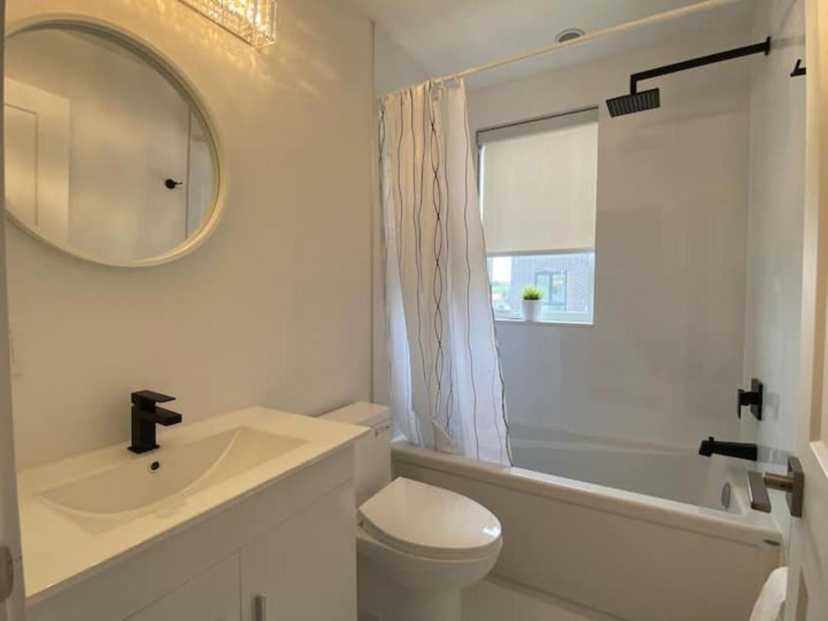 Stylish Townhome Gem With Several Amenities Just Minutes To The Falls شلالات نياغارا المظهر الخارجي الصورة